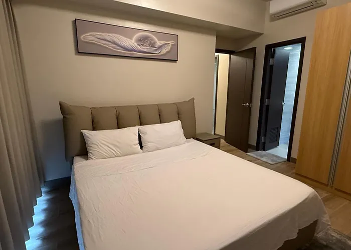 Apartment Adjacent 4br, 5br, 6br,7br,8br, 9br, 10br For Group Event & Family Reunion Ii Seaview Or Pool View Ii Next To Okada, Airport, Moa