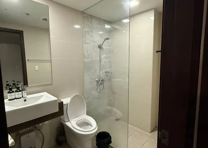 Apartment Adjacent 4br, 5br, 6br,7br,8br, 9br, 10br For Group Event & Family Reunion Ii Seaview Or Pool View Ii Next To Okada, Airport, Moa *