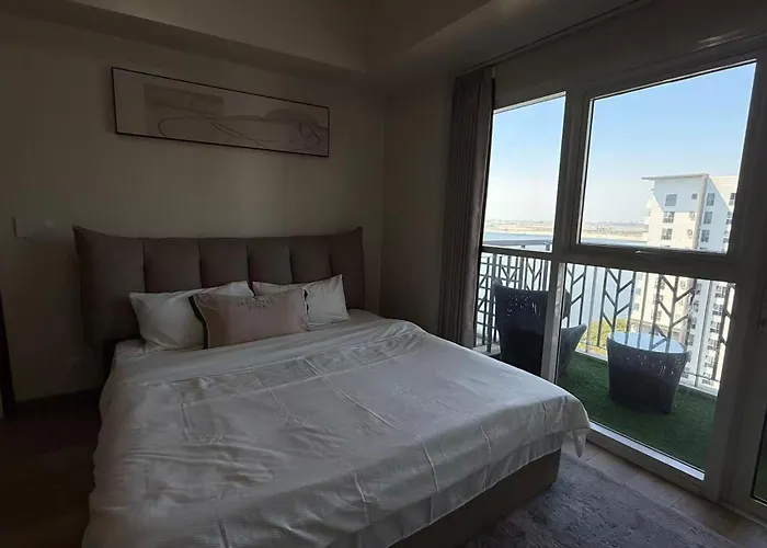 Adjacent 4br, 5br, 6br,7br,8br, 9br, 10br For Group Event & Family Reunion Ii Seaview Or Pool View Ii Next To Okada, Airport, Moa Apartment