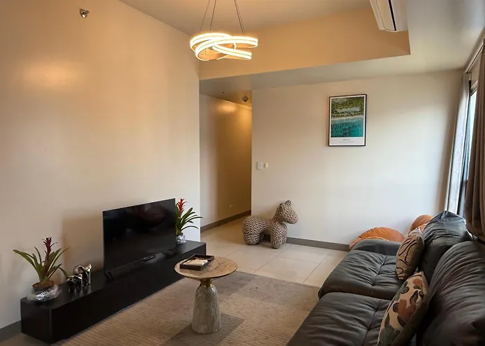 Apartment Adjacent 4br, 5br, 6br,7br,8br, 9br, 10br For Group Event & Family Reunion Ii Seaview Or Pool View Ii Next To Okada, Airport, Moa Manila