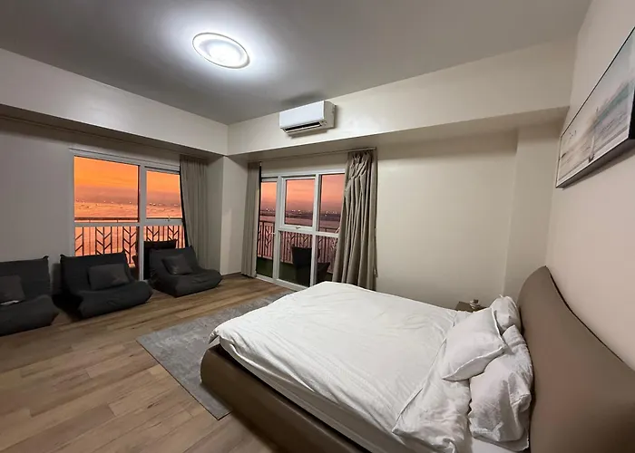 Adjacent 4br, 5br, 6br,7br,8br, 9br, 10br For Group Event & Family Reunion Ii Seaview Or Pool View Ii Next To Okada, Airport, Moa Manila