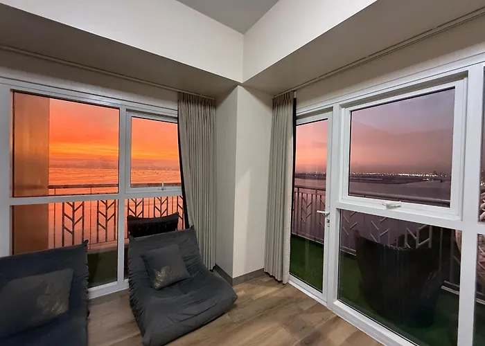 Adjacent 4br, 5br, 6br,7br,8br, 9br, 10br For Group Event & Family Reunion Ii Seaview Or Pool View Ii Next To Okada, Airport, Moa Manila