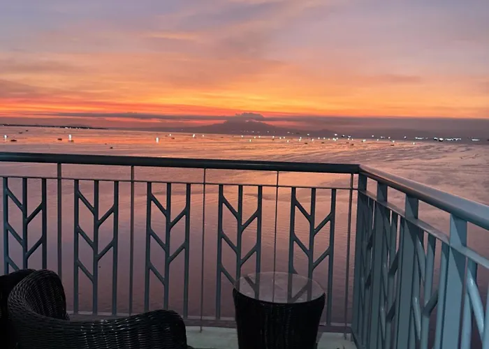 Apartment Adjacent 4br, 5br, 6br,7br,8br, 9br, 10br For Group Event & Family Reunion Ii Seaview Or Pool View Ii Next To Okada, Airport, Moa Manila