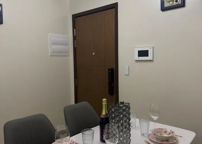 Apartment Adjacent 4br, 5br, 6br,7br,8br, 9br, 10br For Group Event & Family Reunion Ii Seaview Or Pool View Ii Next To Okada, Airport, Moa *